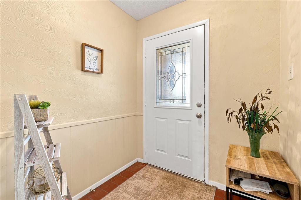 1813 Barron Lane