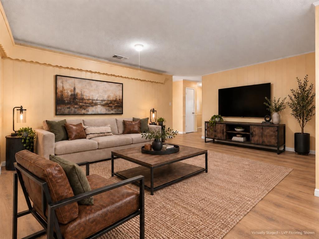 1813 Barron Lane