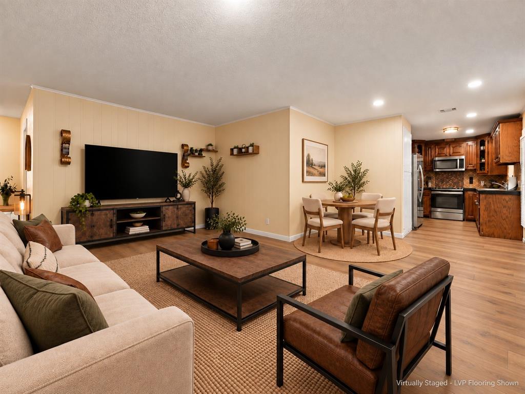 1813 Barron Lane