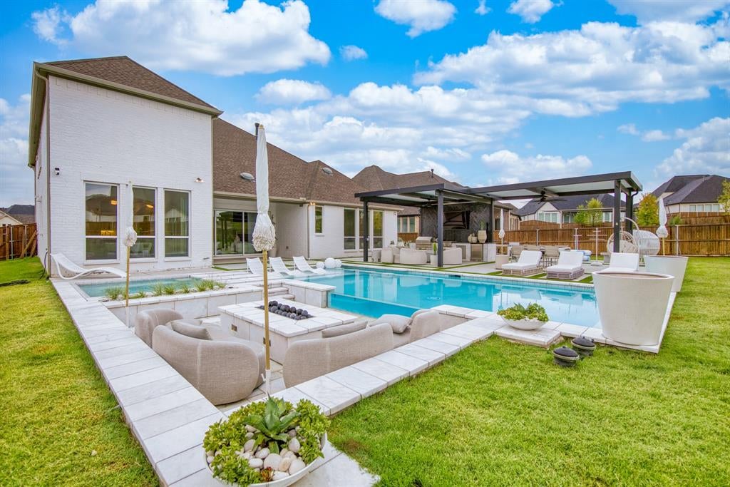 2028 Waterleaf Road