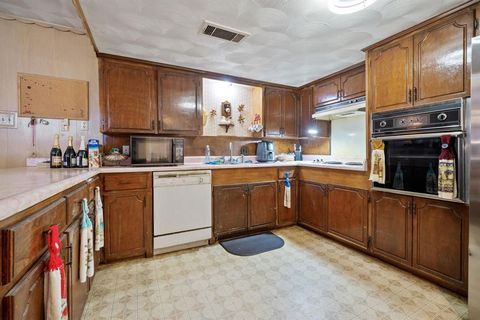 Tiny photo for 2828 Fairbrook Street, Irving, TX 75062 (MLS # 21196648)