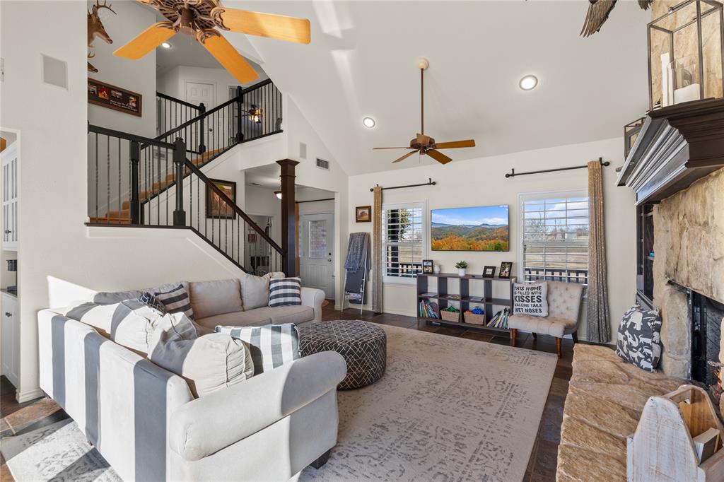 11027 Farmington Road