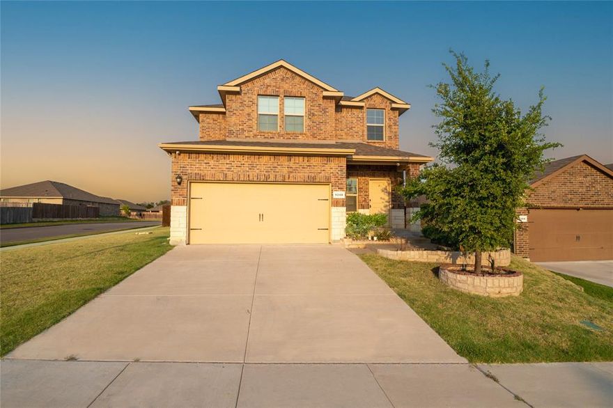 Don’t miss this stunning, move-in ready home featuring 3 bedrooms, 2.5 baths, and a versatile upstairs game room — perfect for family fun or entertaining guests.

The first floor offers a spacious master bedroom with a private ensuite bath, providing comfort and convenience. Upstairs, you’ll find two additional bedrooms, a full bath, and a large game room ideal for kids, guests, or a home office.

Enjoy an open floor plan that connects the living, dining, and kitchen areas seamlessly. The modern kitchen features granite countertops, stainless steel appliances, and a large island, perfect for family gatherings and entertaining.

Step outside to a beautiful backyard with an oversized covered patio, ideal for relaxing evenings or weekend get-togethers.

Located on a corner lot, this home is close to shops, restaurants, and major highways for easy commuting.

? Schedule your private showing today — this home won’t last long!