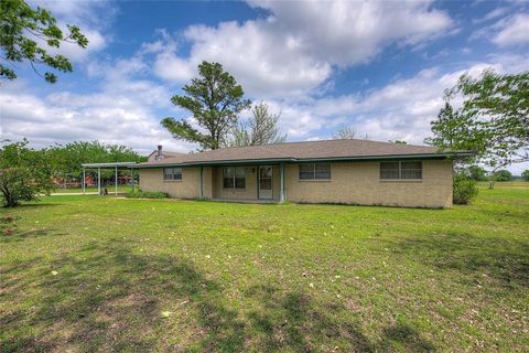 Photo of 7007 State Highway 50, Commerce, TX 75428 (MLS # 21244098)