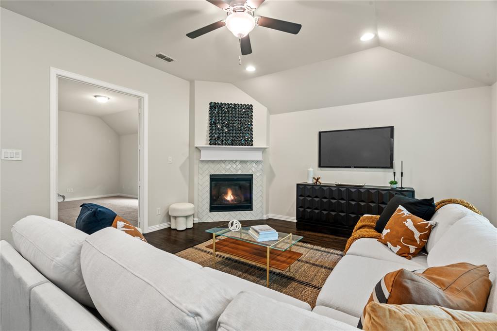 501 Oak Point Drive