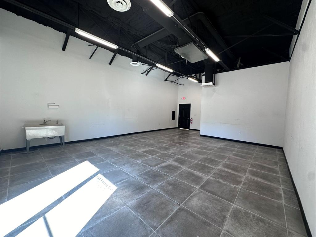 Town - Commercial Lease