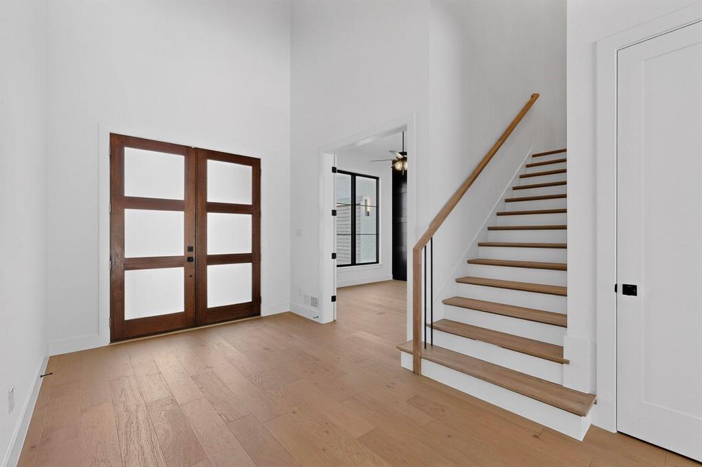 1770 Coopers Hawk Drive