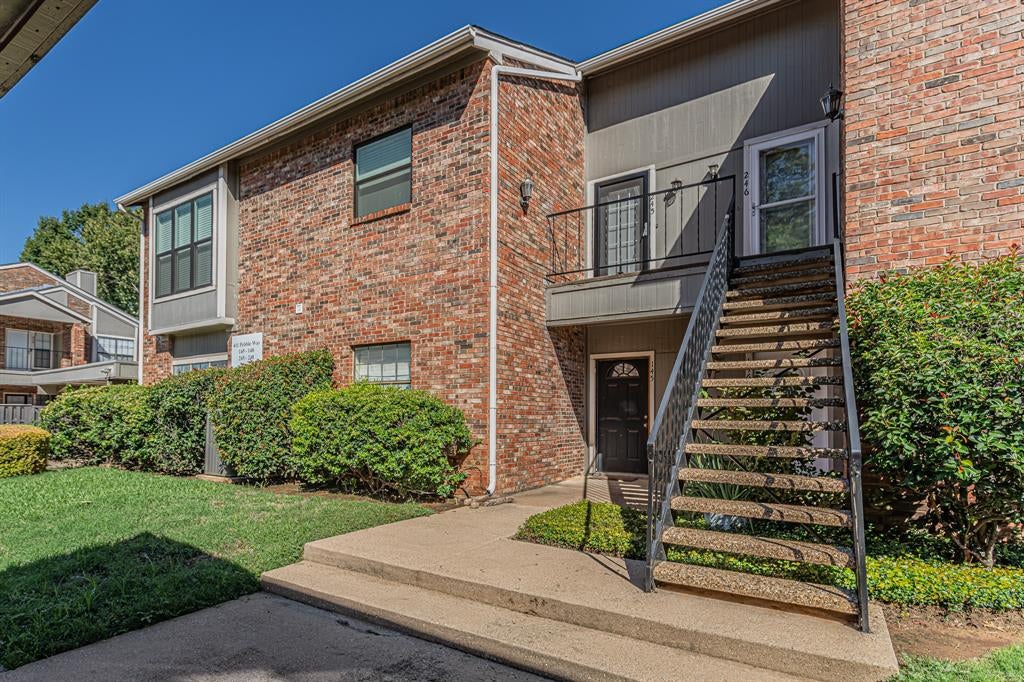 411 Pebble Way 245