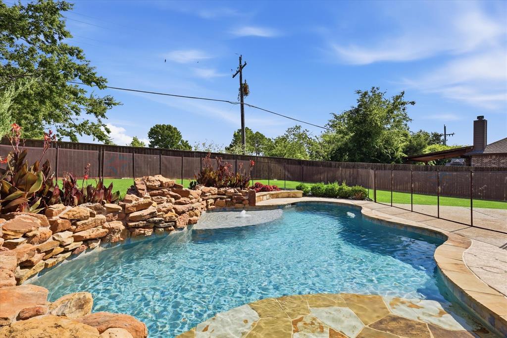 1327 Savona Lane