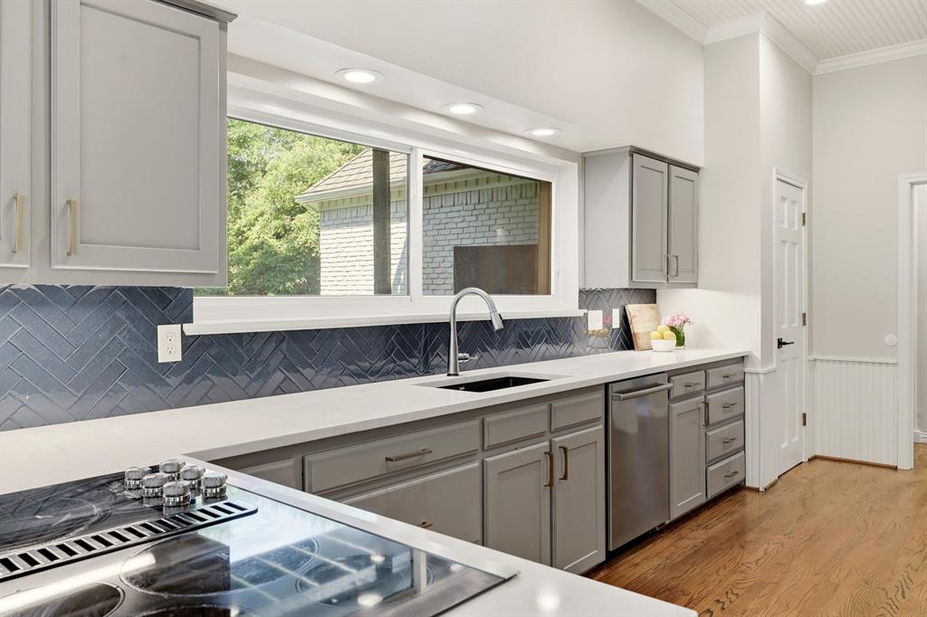 Alexanders Village 02 - Residential