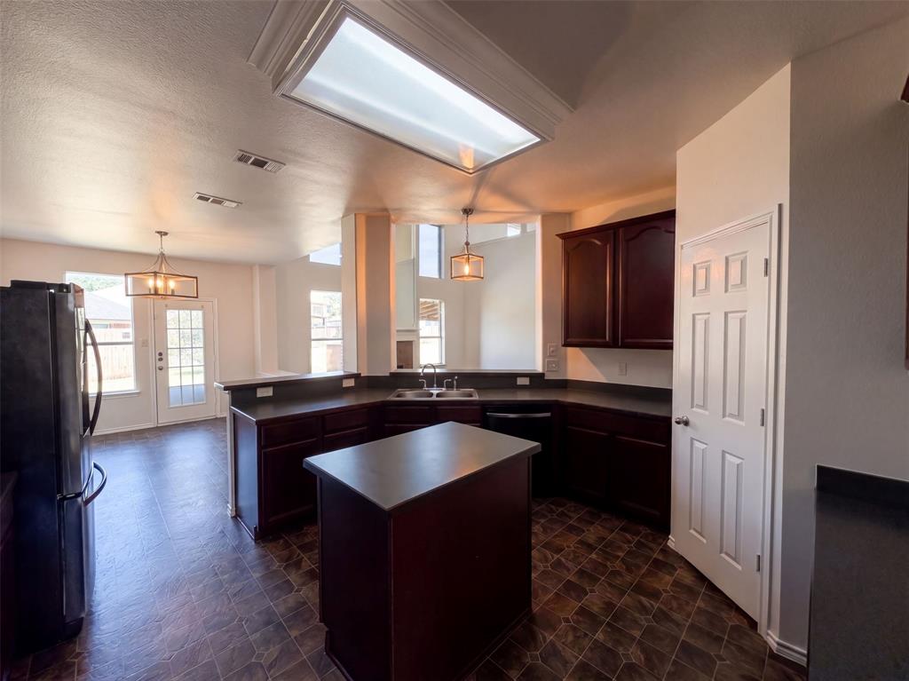 1402 Stone Oak Court