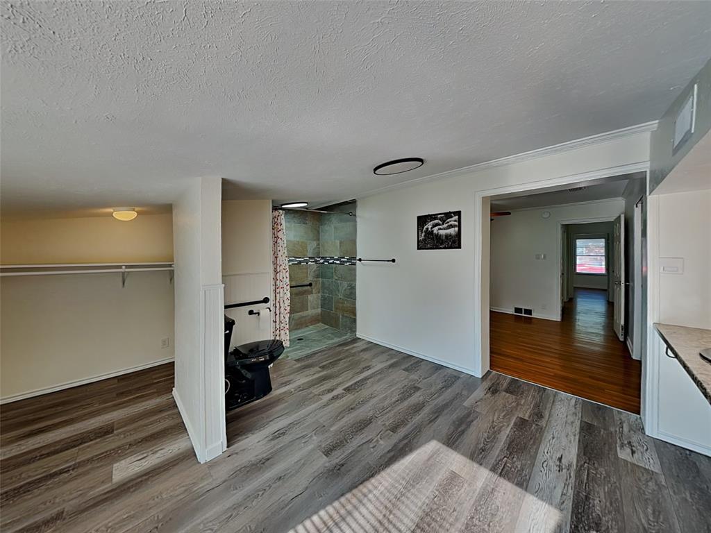 Benbrook Lakeside Add - Residential Lease