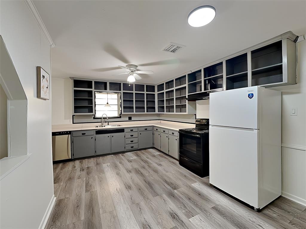 Benbrook Lakeside Add - Residential Lease