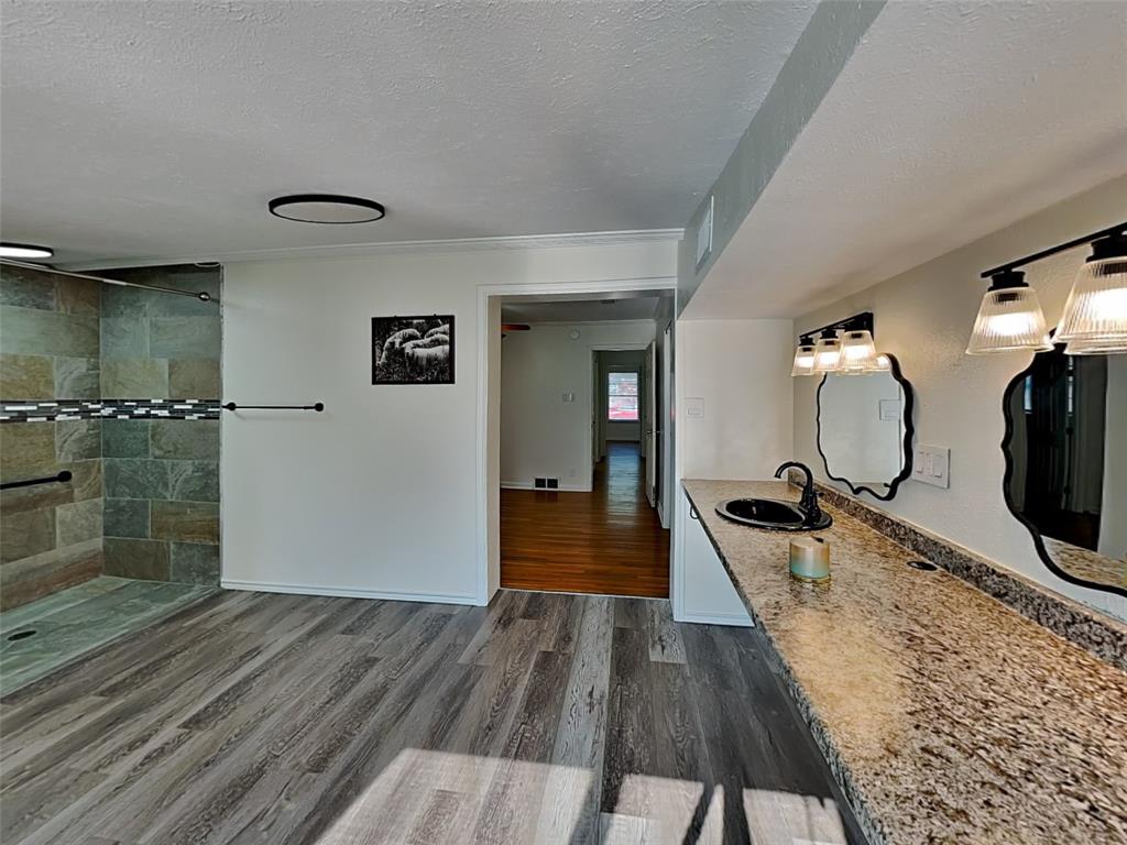 Benbrook Lakeside Add - Residential Lease