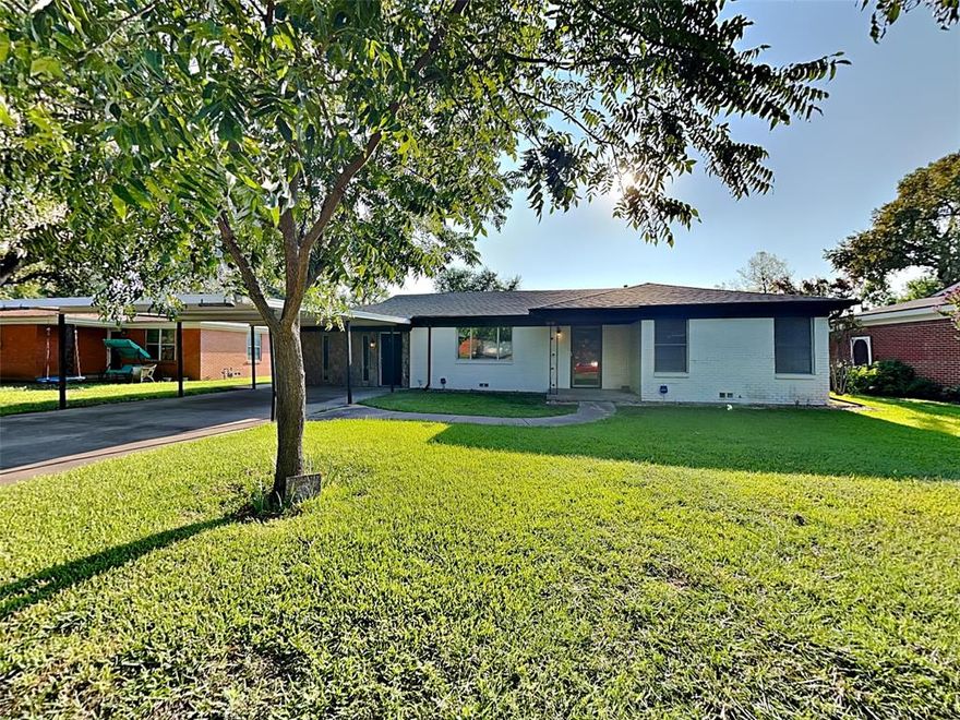 $500 off the first month rent! Located in a well-established neighborhood of Benbrook, this beautifully updated, wheelchair-accessible home offers a unique mix of style and convenience. Thoughtfully widened doors across the house ensure easy mobility and accessibility, with the master bathroom hosting a luxury roll-in shower and complete handicap features. The property boasts 3 generous bedrooms and 2 ultra-modern bathrooms, but the spacious layout doesn't stop there. Additional living areas, a large dining room, and a 2-car carport sit on a nearly quarter-acre lot. The back of the home further caters to modern living dynamics with two flexible spaces ideal for a home office or extra bedroom. Situated within walking distance of the praised elementary school, this property is perfect for families and seniors looking for comfortable living without compromise. Embrace the lifestyle and comfort offered by this must-see property!

This property is eligible for deposit alternative coverage in lieu of a security deposit. For information and enrollment, please contact our leasing team and enjoy a deposit-free renting experience.

Specialized Property Management residents are enrolled in the Resident Benefits Package (RBP) for $42.00-month which includes tenant legal liability insurance, HVAC air filter delivery (for applicable properties), credit reporting, renter rewards program, and much more!