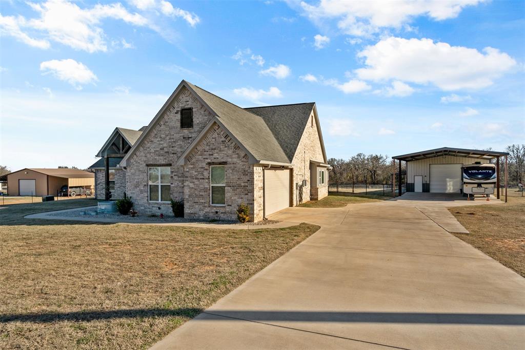 Woody Pointe - Residential