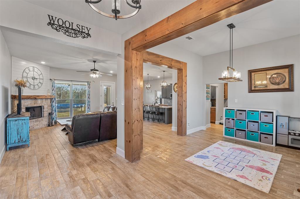 Woody Pointe - Residential