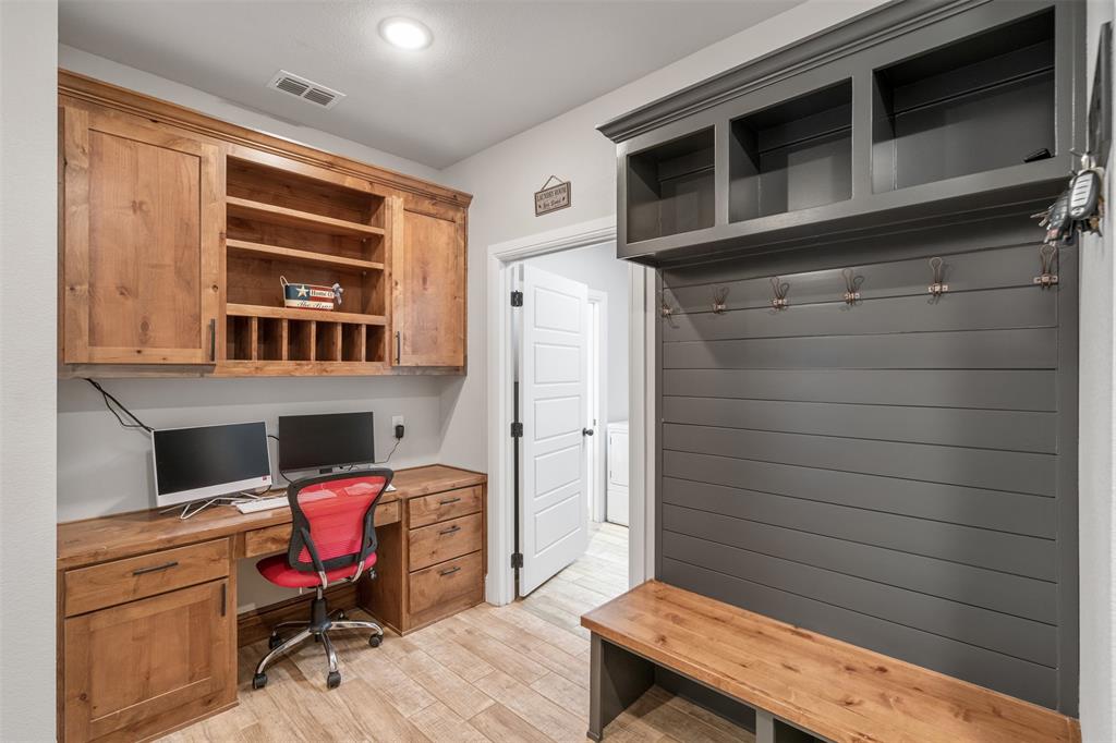 Woody Pointe - Residential