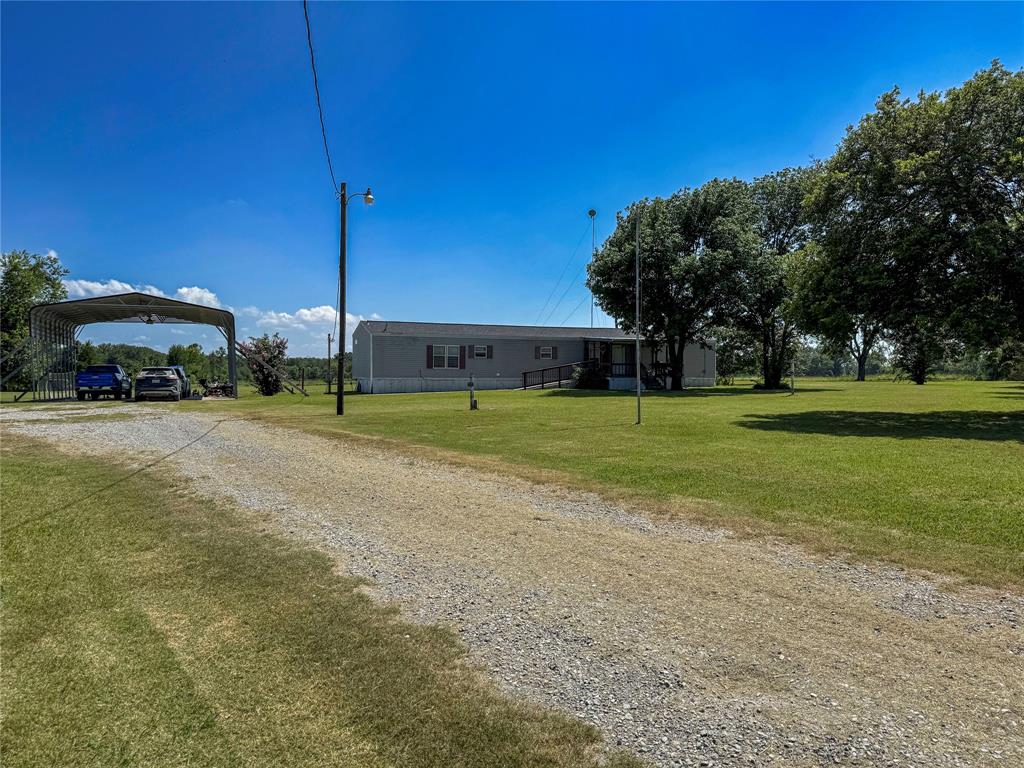 735 County Road 2010
