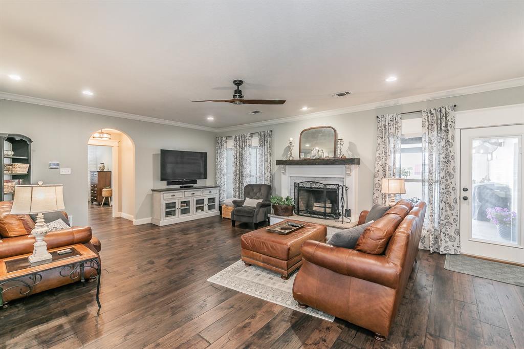 200 Sabine Creek Road