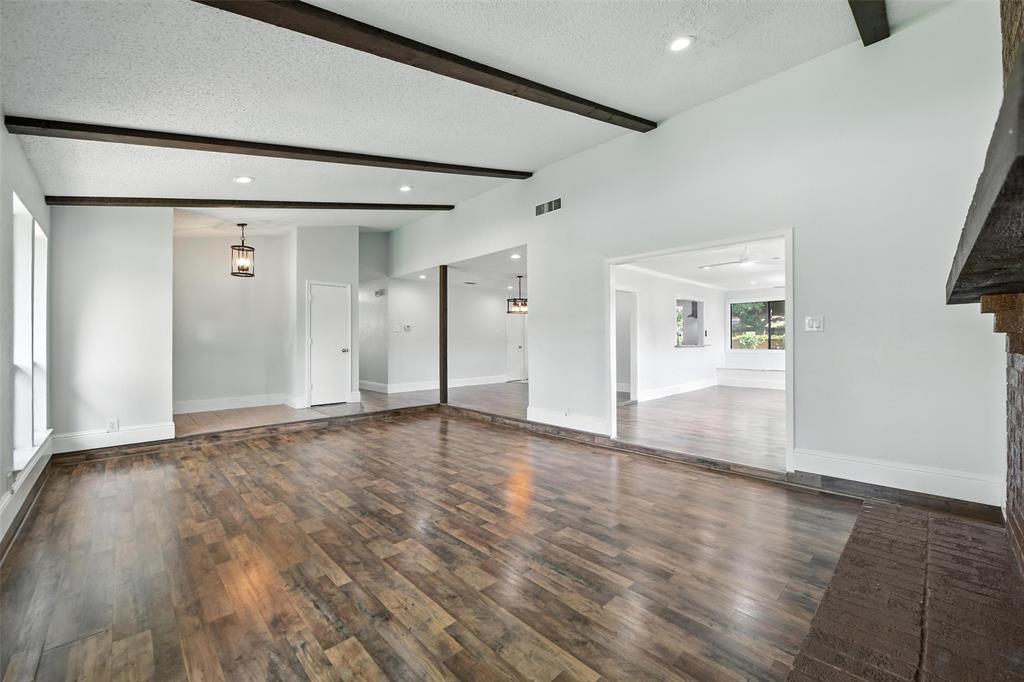 1106 Paluxy Court
