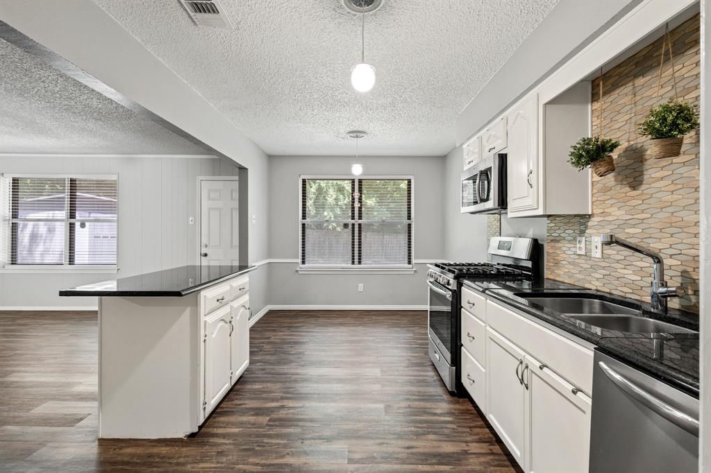 1530 Lime Leaf Lane