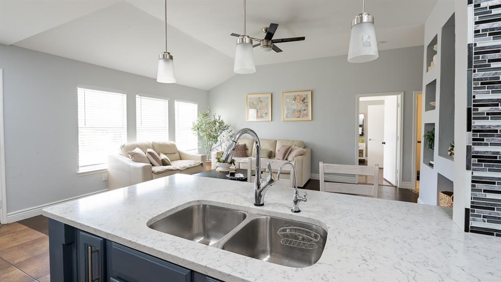Los Palacios Estates - Residential