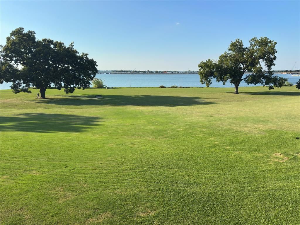 Photo of 1912 Signal Ridge Place, Rockwall, TX 75032 (MLS # 21076192)
