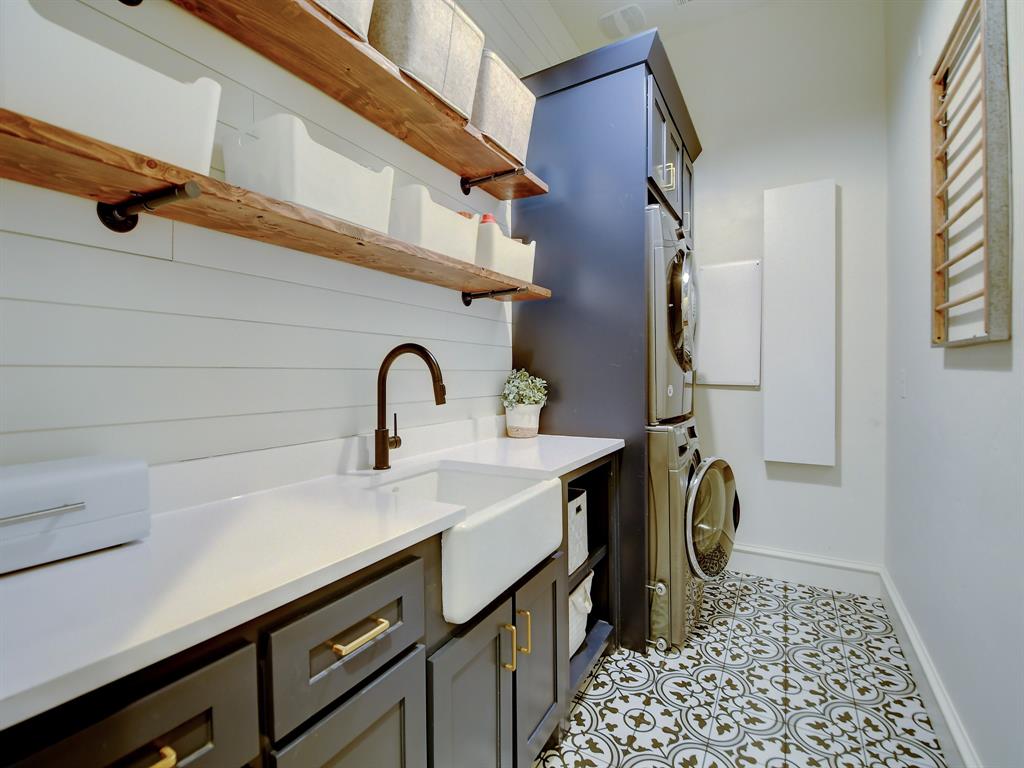 Carillon - Residential