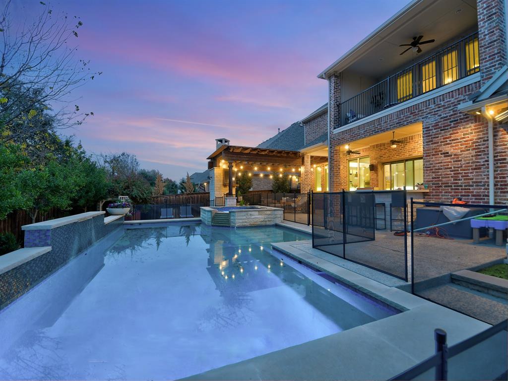 Carillon - Residential