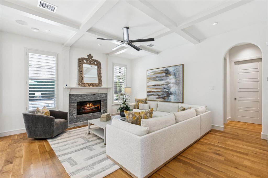 Trophy Club #13 - Residential