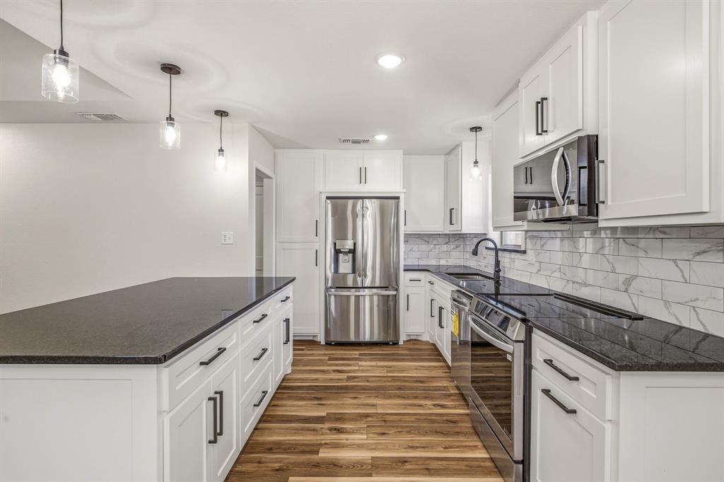 Fairway Mdws - Residential