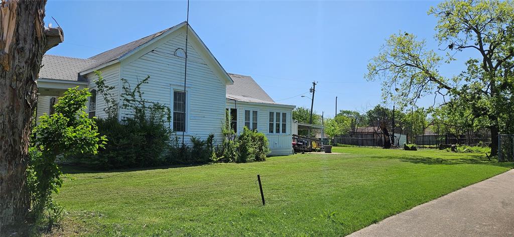 1024 E Pecan Street