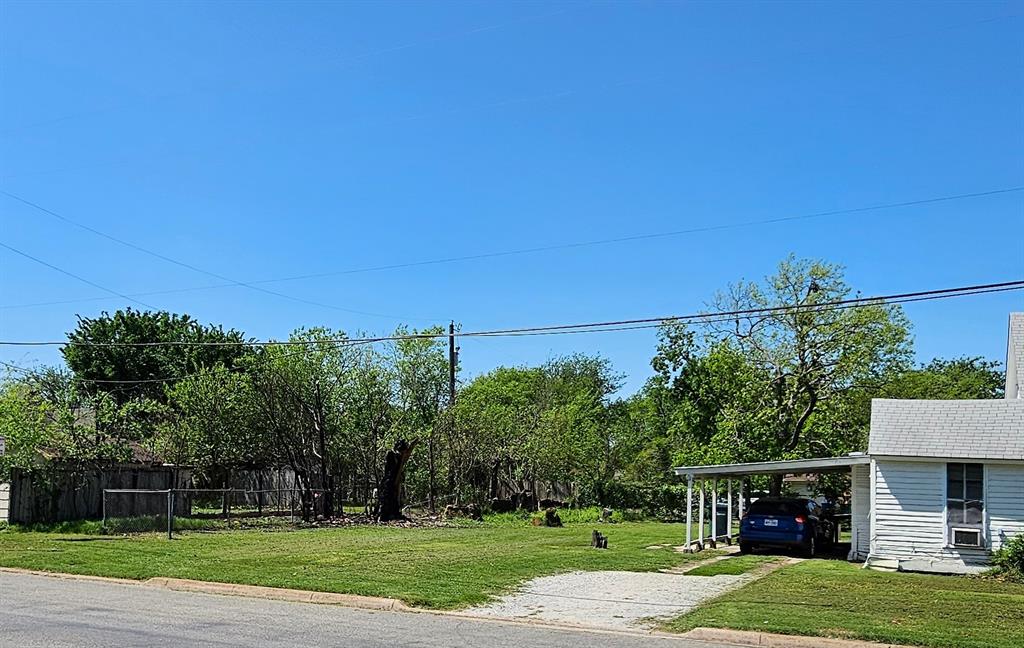 1024 E Pecan Street