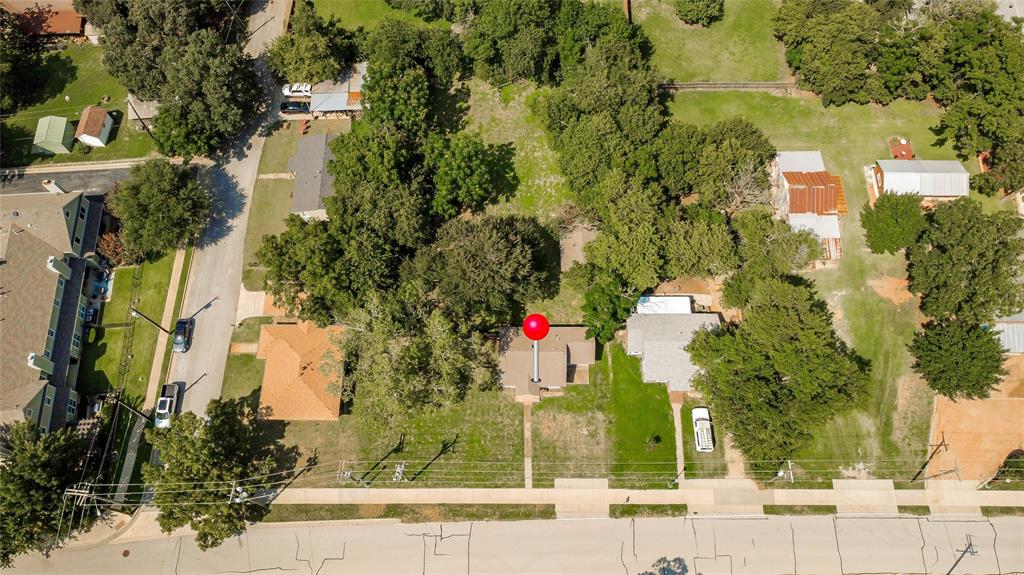 404 W Hudgins Street