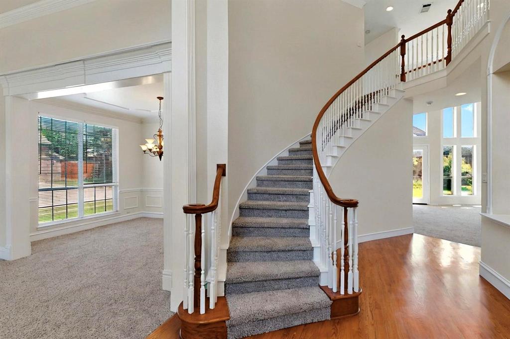 416 Creekside Drive
