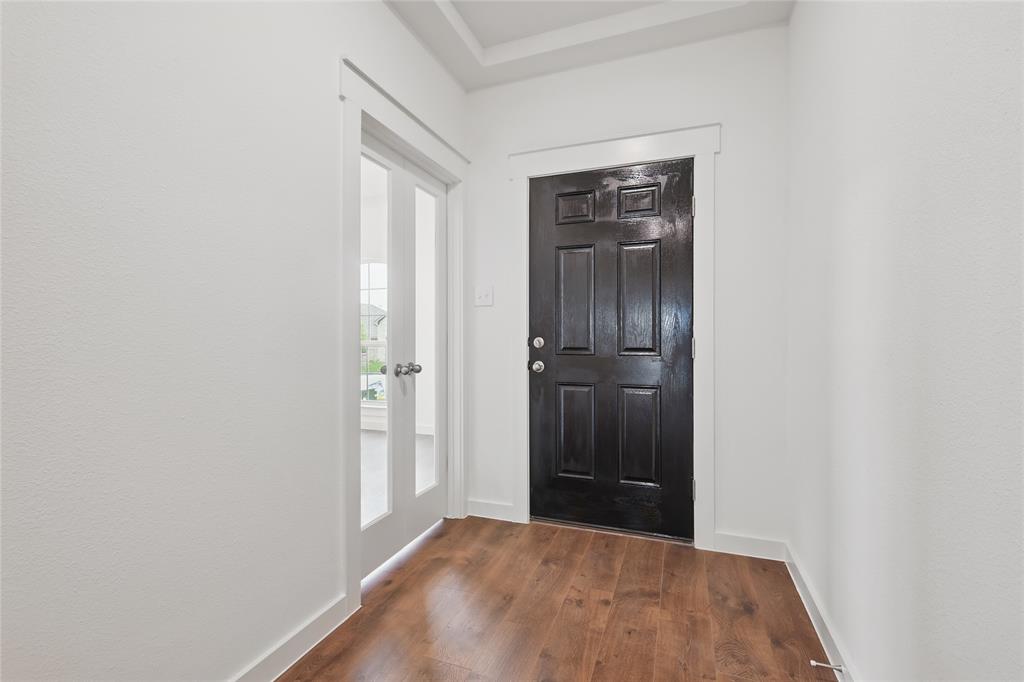 124 Patrick Henry Drive