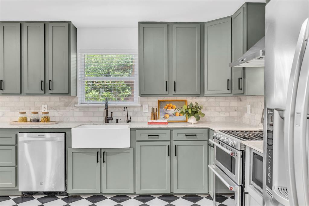 Ridgewood Park Rev - Residential