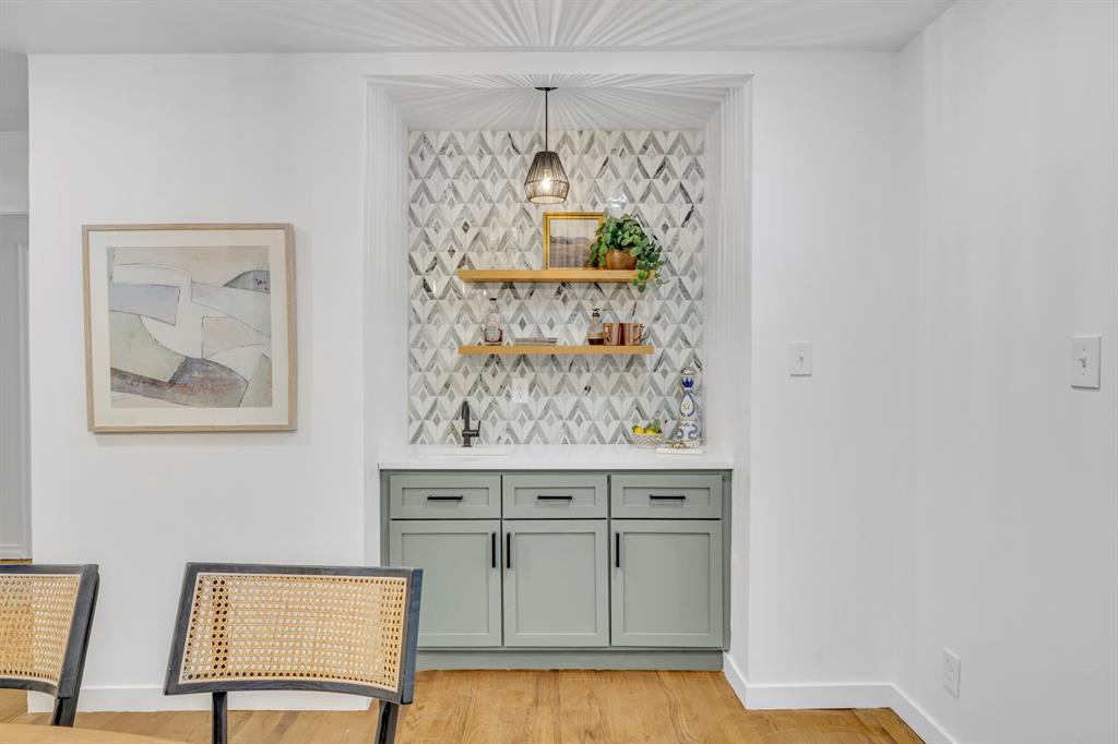 Ridgewood Park Rev - Residential