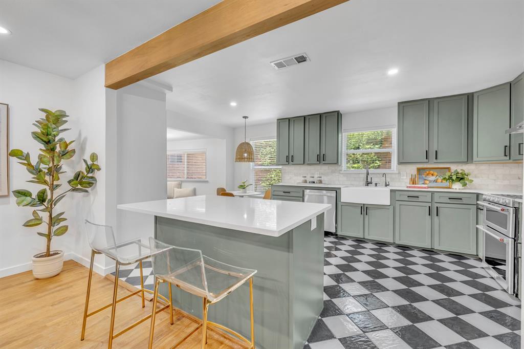 Ridgewood Park Rev - Residential