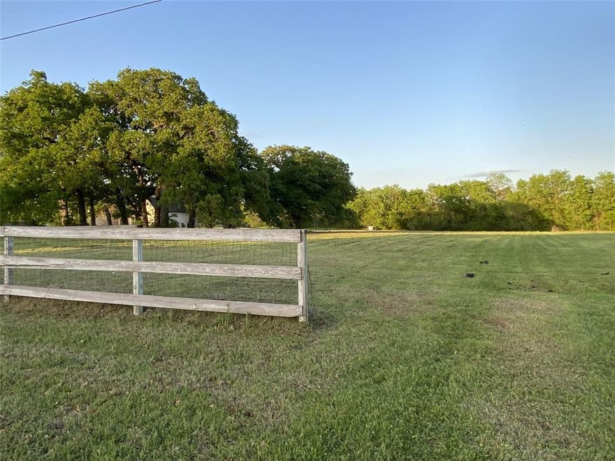 Discover the possibilities on this beautiful 2.52-acre tract located just inside the Gainesville city limits. This property offers the perfect blend of open space and convenience, with a peaceful setting and quick access to town. The land is open, level, and build-ready, giving you a head start on creating the home or project you’ve been planning.

City utilities are available, making development easier and more cost-effective. With its generous size and favorable layout, this tract also offers the potential to subdivide into two lots with proper approvals—ideal for investment opportunity, or extended family living. Great opportunity to develop or subdivide into two lots. Hard to find land like this!

Enjoy the quiet edge-of-town feel while still being minutes from schools, shopping, and major routes. Whether you’re looking for a homesite with room to spread out or a property with development potential, this acreage delivers flexibility and value in a highly desirable location.

Bring your vision—this one is ready for it.