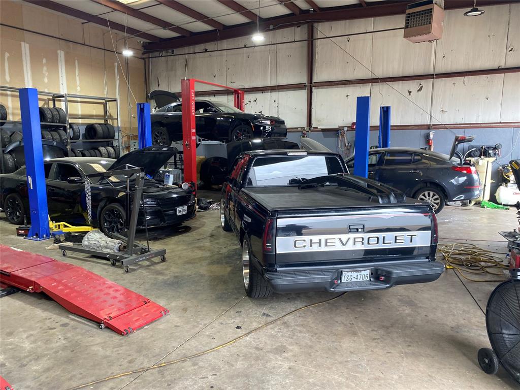 Red Bird Center - Commercial Sale