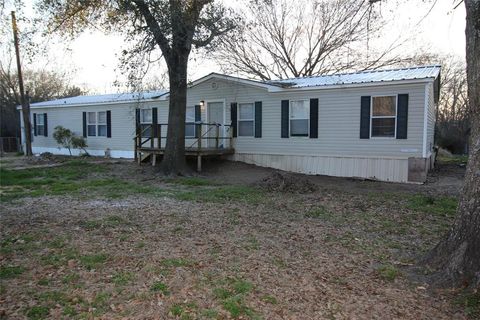 Photo of 10188 Gaillard Lake, Wills Point, TX 75169 (MLS # 21286207)
