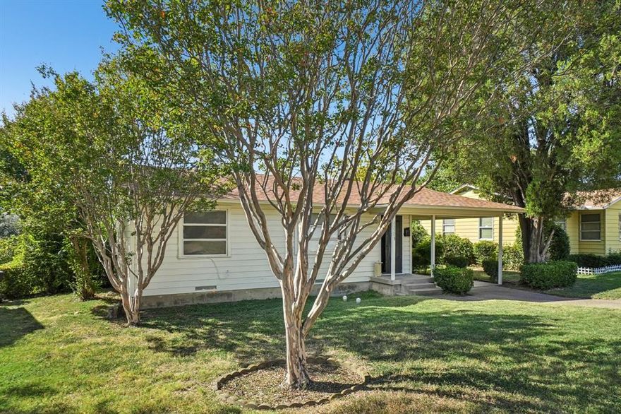 INVESTOR SPECIAL! Cozy 2 bedroom, 1 bath home with an attached carport sitting on an oversized beautiful lot in the sought after Hamilton Park Subdivision. Whether you're an investor or builder looking for a tear-down and rebuild opportunity, or a full renovation, this property is full of possibilities.  This property is also perfect for someone looking for a fixer-upper project with a creative vision! Located within walking distance to the park, this property offers great value in a desirable area offering endless potential! This home is being sold as-is, with no utilities currently on. Ideal for investors or builders looking for their next project with room to grow with this extra large lot opportunity!