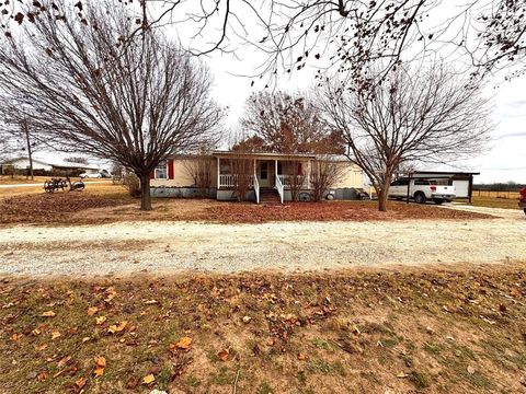 A home in Glen Rose