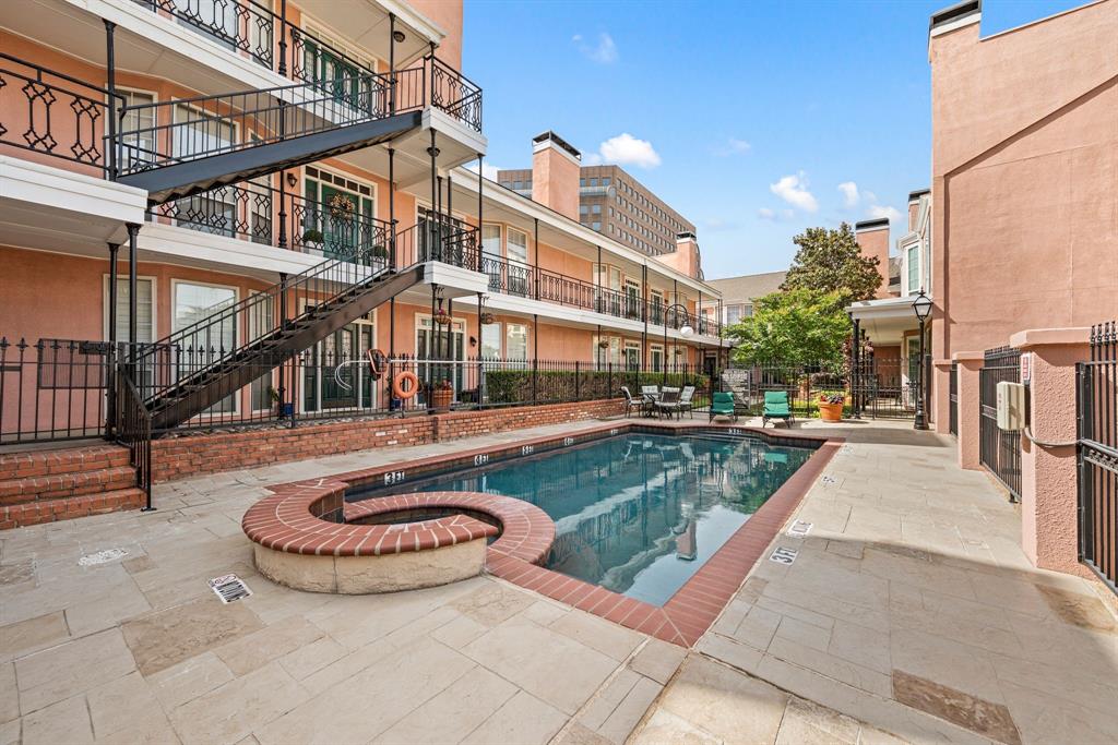 3208 Cole Avenue 2304