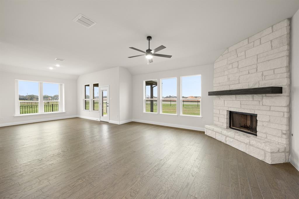 Abe's Landing - Residential