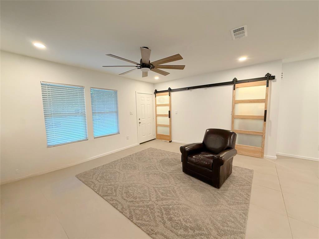 5227 Saint Charles Avenue