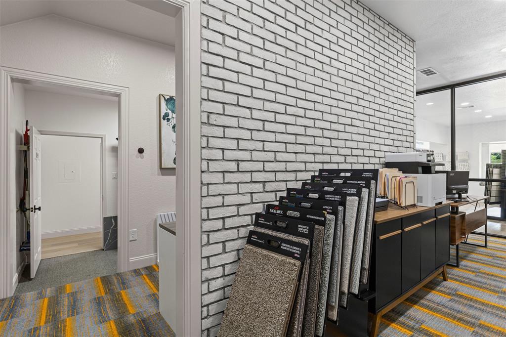 Lassater Guy Addl - Commercial Sale