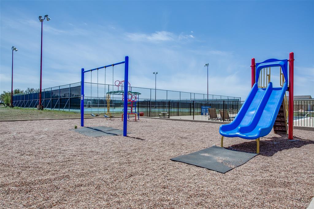 Sportsmans World - Land